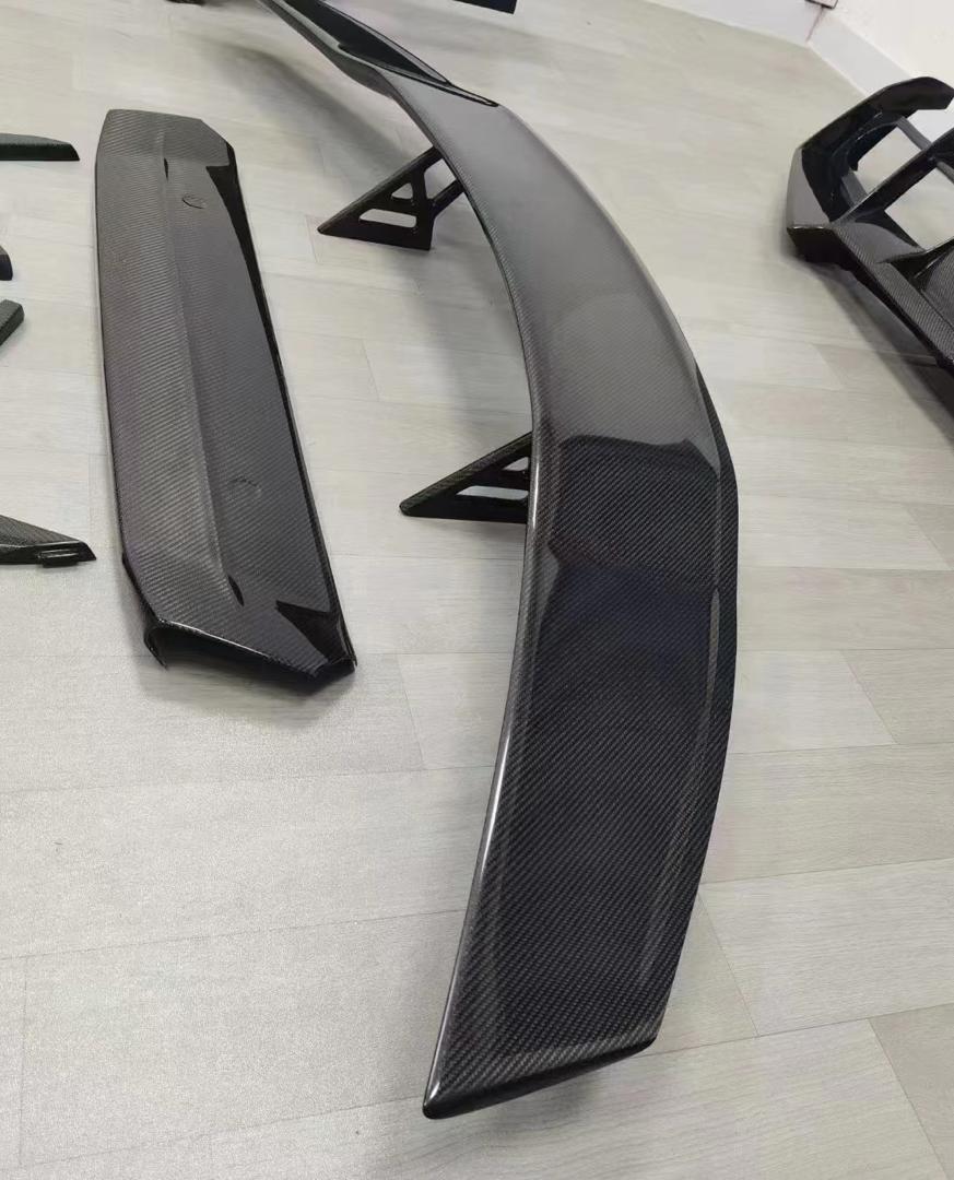 Lamborghini Huracan LP580 / LP610 Full Carbon Kit